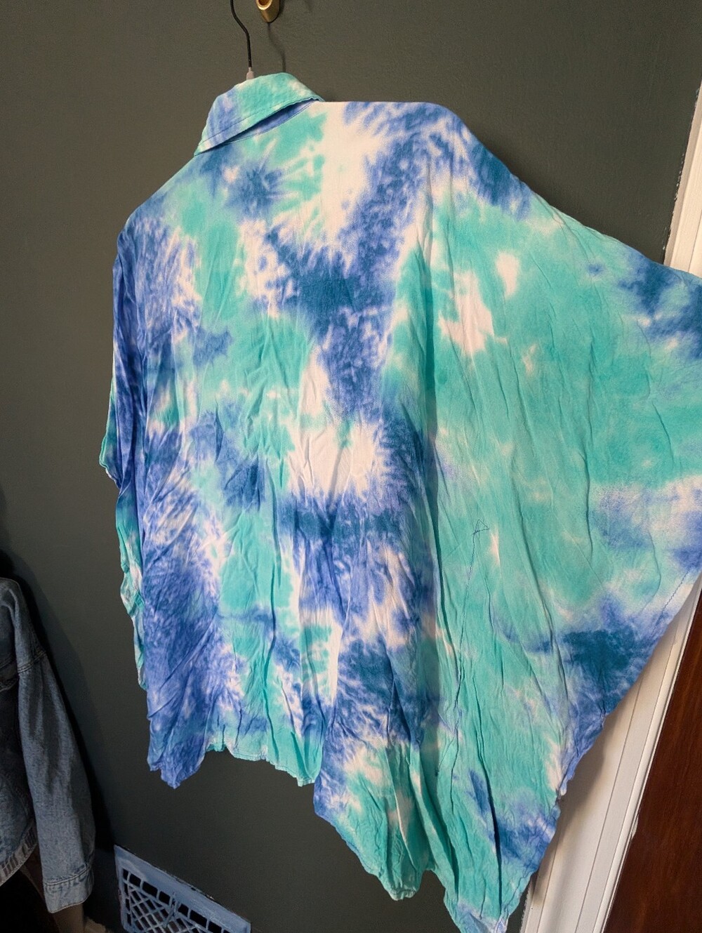 Ekoiaer Tie-Dye Blue & Aqua Button-Front Swim Coverup Shirt - Picture 7 of 8